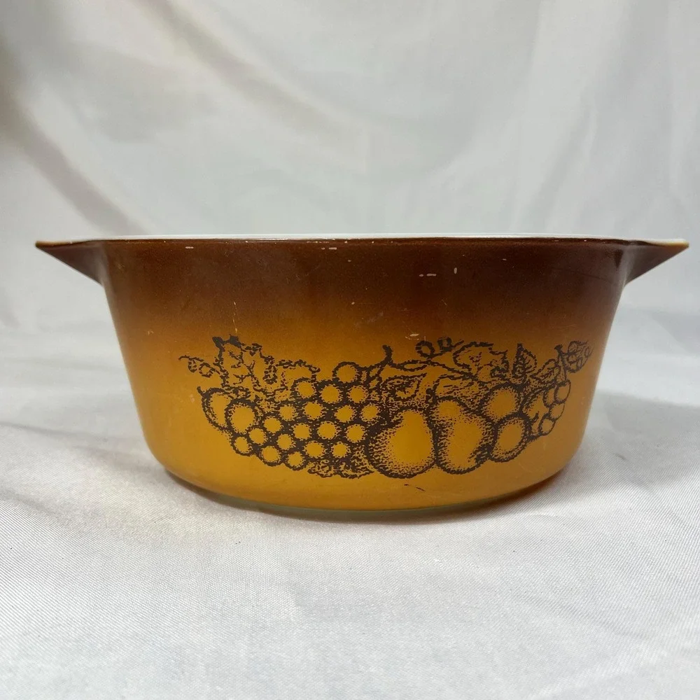 Pyrex 475-B Old Orchard 2.5 Qt Cinderella Casserole Bowl No Lid Brown Fruit VTG